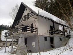 В Словении продаётся загородный дом с видом на горнолыжный курорт
