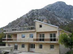 Отель в Черногории на первой линии Боко-Которского залива