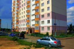 Продаётся трёхкомнатная квартира по улице академика Глушко (Советский район, микрорайон Азино-1)
