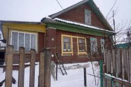 Бревенчатый жилой дом на берегу Волги в Покровских Горках, рядом с Угличем, 220 км от МКАД